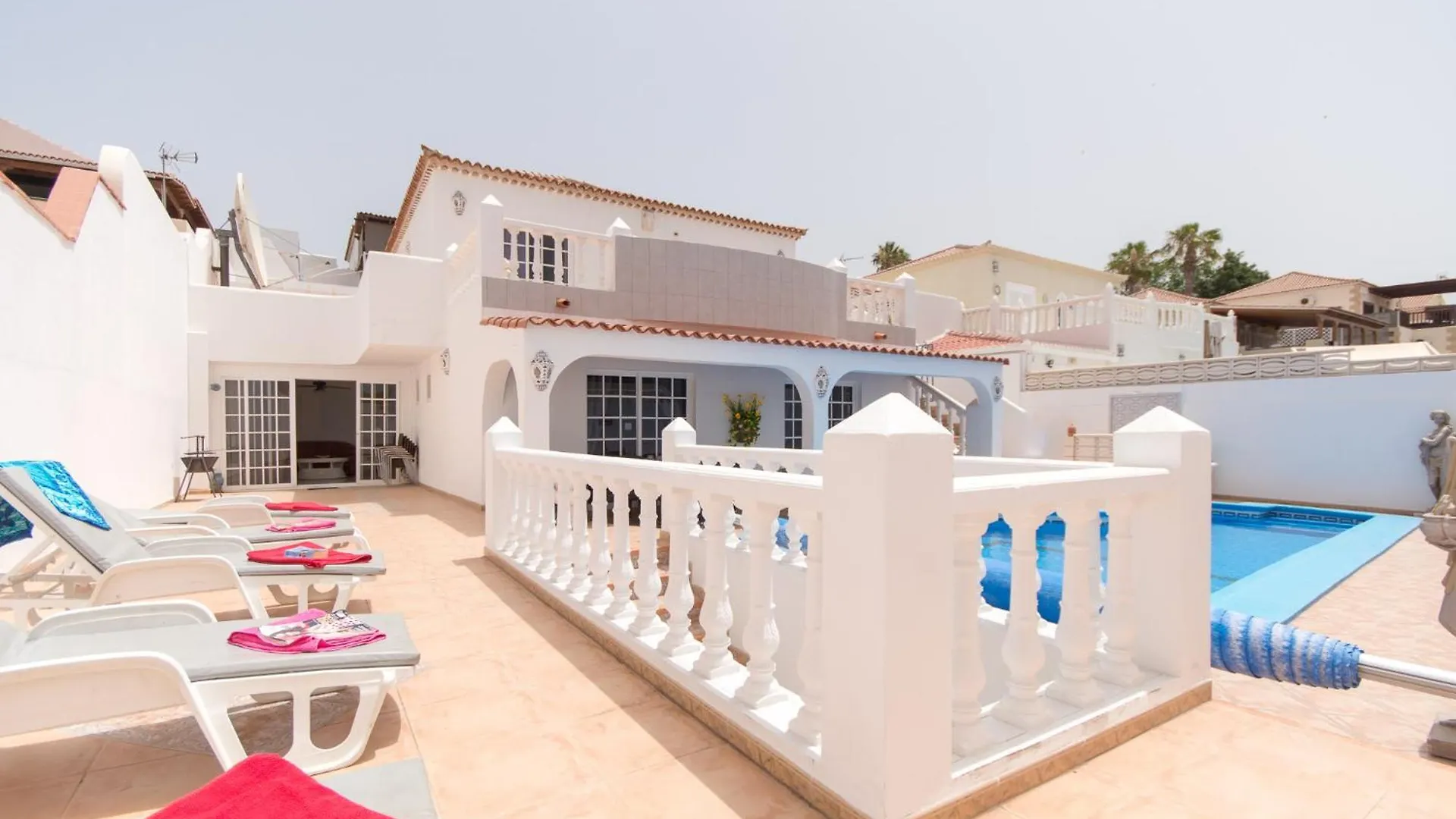 Beautiful 3 Bedroom Holiday Villa Callao Salvaje